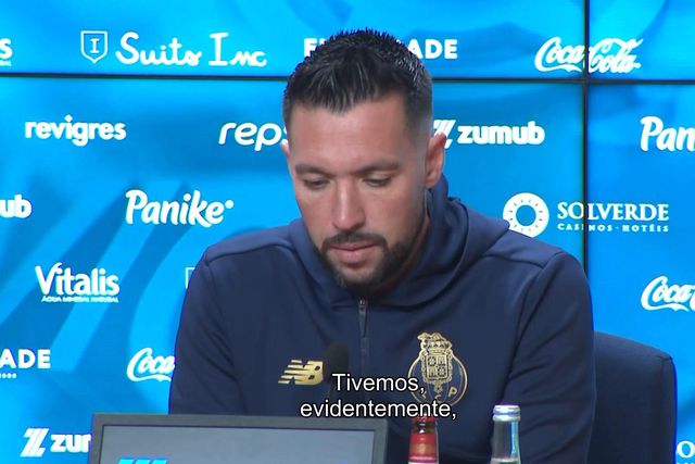 Farioli revela quem poderá render o castigado Bednarek em Alverca