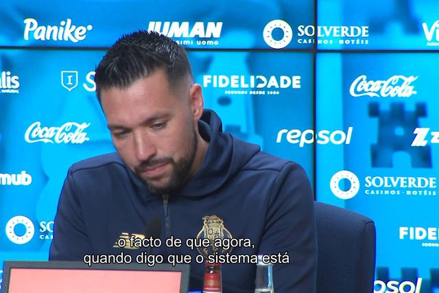 «Cheguei com a mente limpa, mas a quantidade que se escreve sobre árbitros é irreal»