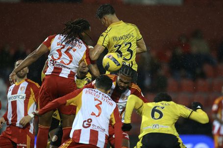 Aves SAD e Nacional empataram 2-2 - Foto: Fernando Araújo/LUSA