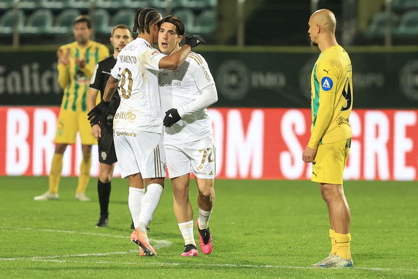Ala espanhol foi absolutamente decisivo para o triunfo dos gansos no reduto dos beirões - Foto: José Coelho/LUSA