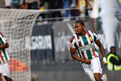 Sidny Cabral, lateral do Estrela da Amadora - Foto Imago
