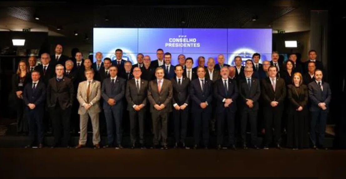 Os representantes de todos os sócios da FPF reuniram-se em Conselho de Presidentes na Cidade do Futebol - Foto: FPF