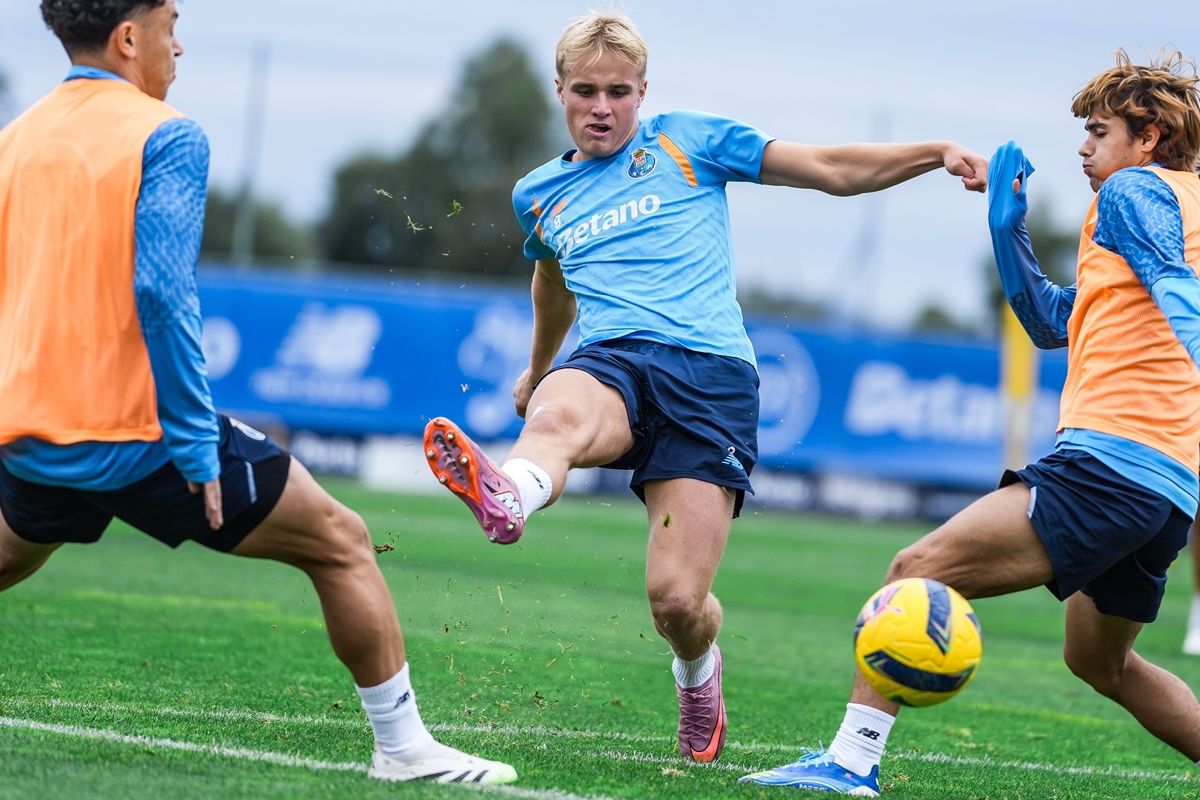 Muita intensidade no treino dos dragões — FOTO: FC Porto