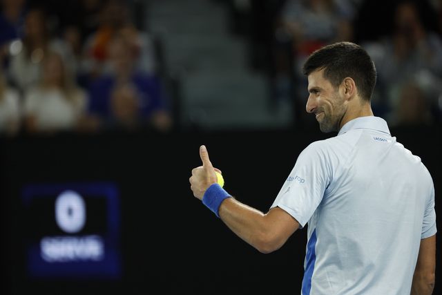 Descubra as diferenças entre Djokovic e Sabalenka (vídeo)