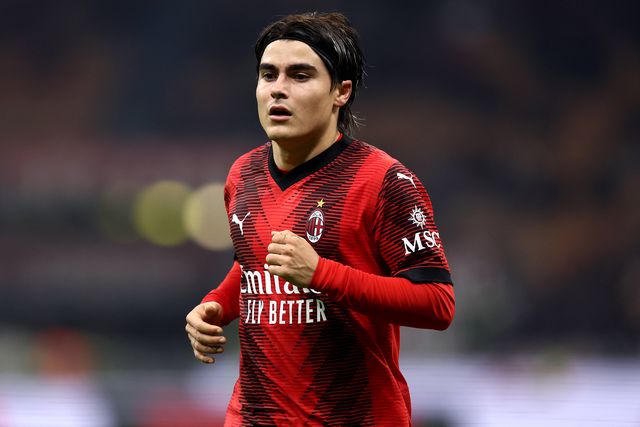 Mercado (oficial): Milan empresta Luka Romero ao Almería