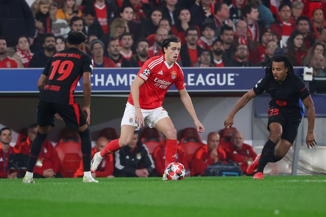 Duelo de Carreras com Lamine Yamal foi espetacular no Benfica-Barcelona da UEFA Champions League (Imago)