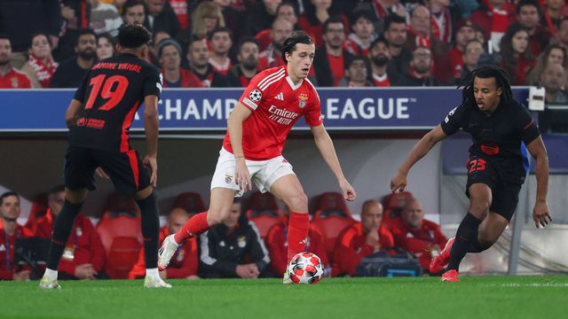 Duelo de Carreras com Lamine Yamal foi espetacular no Benfica-Barcelona da UEFA Champions League (Imago)