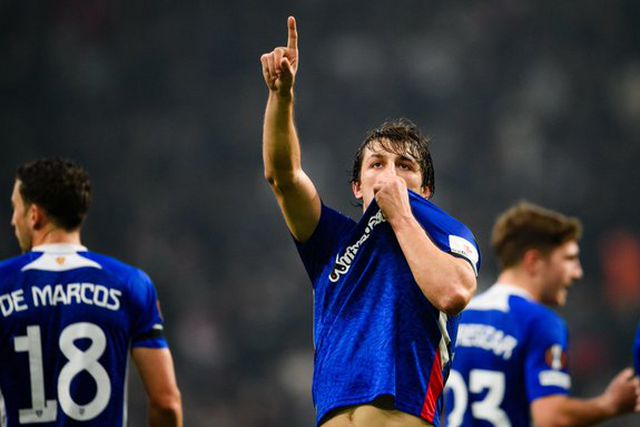 Unai Gómez a frustrar Rafa Silva e Gedson Fernandes (vídeo)