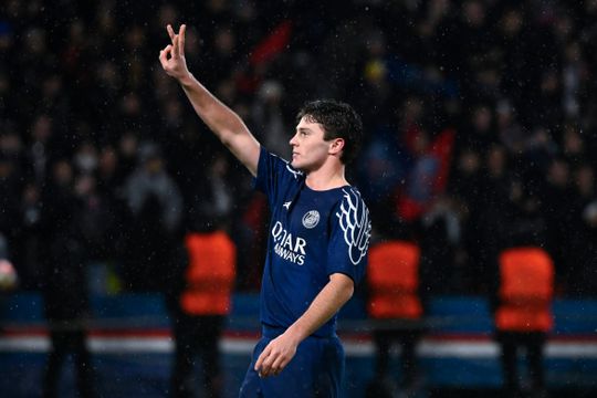 João Neves e Gonçalo Ramos marcam na reviravolta do PSG ao Man. City