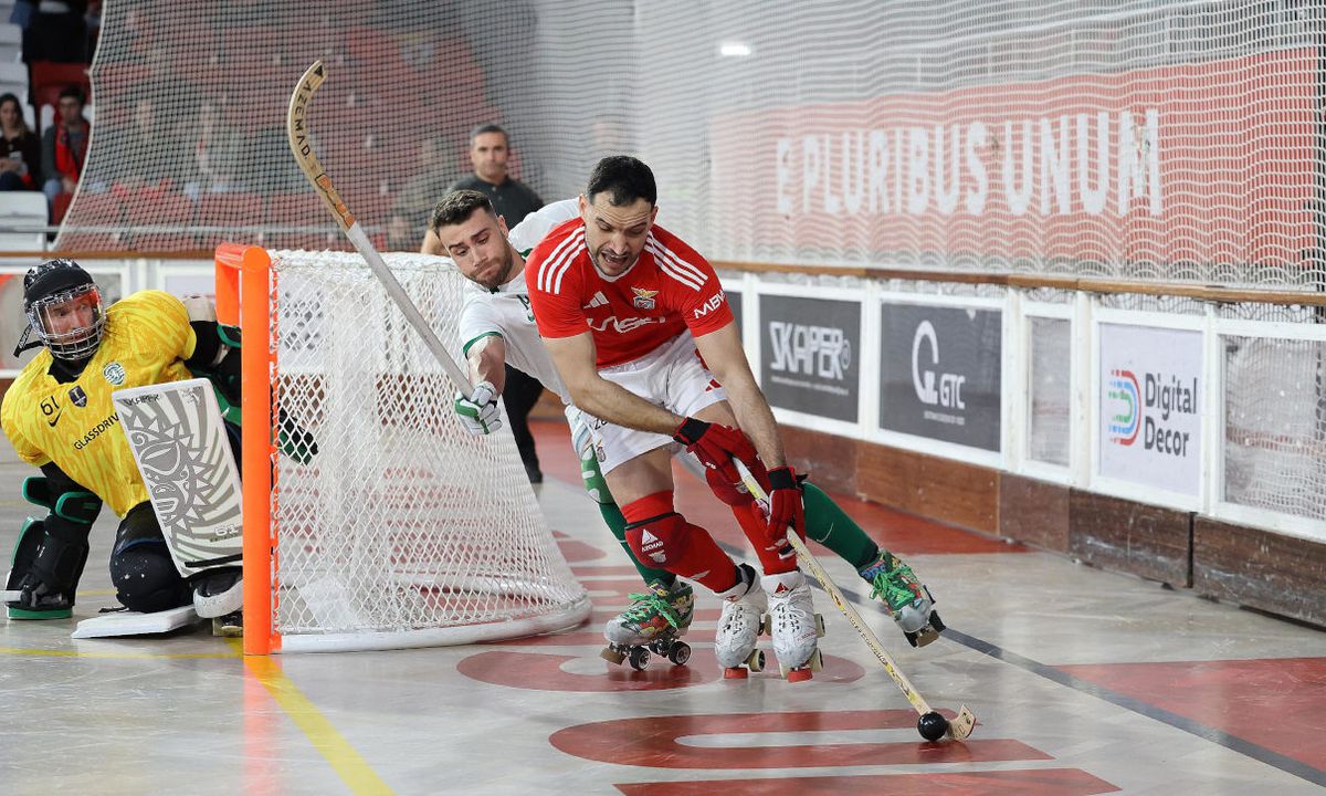 Benfica vence Sporting e agarra liderança isolada do campeonato