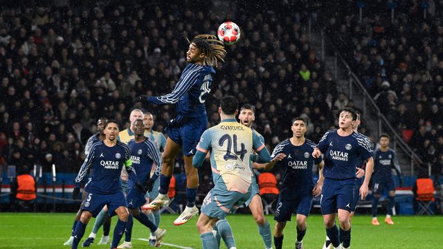 Acabado de entrar, Grealish fez o primeiro do Man. City em Paris (vídeo)