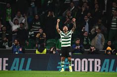 «Luis Suárez faz e produz golos»