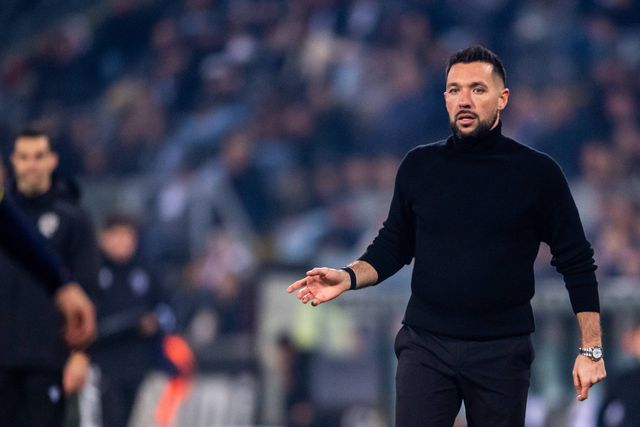 FC Porto: Farioli mexe no onze para o duelo (gelado) com o Viktoria Plzen