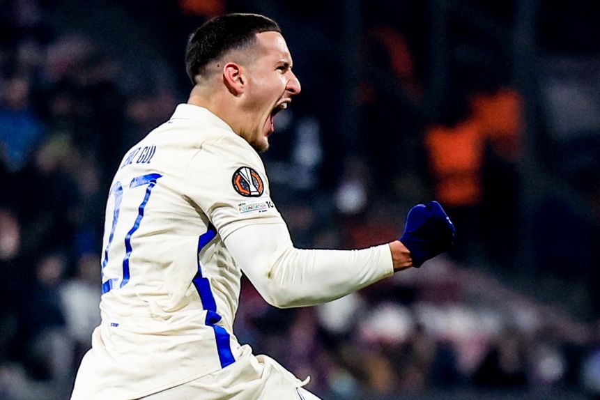 Até que Deniz Gul fez o golo do empate (90') (Foto: EPA/MARTIN DIVISEK)