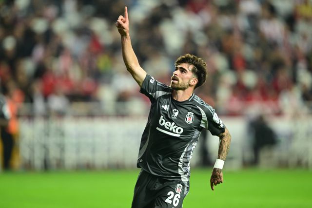 Jota Silva lembra 'falhanço' Sporting: «Foi duro. O meu mundo desabou»