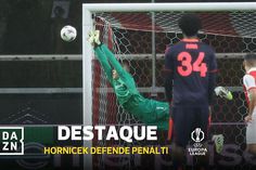 Gigante, Hornicek! Guarda-redes defende penálti de Gibbs-White