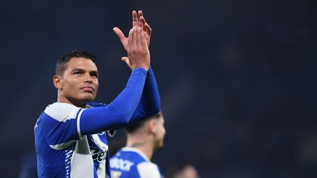 Thiago Silva foi titular contra Benfica e V. Guimarães, mas ainda não pode ser inscrito na Liga Europa - Foto: Rogério Ferreira/KAPTA+