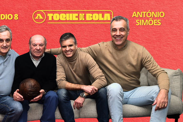 Toque de Bola | Lembrar Eusébio com António Simões, o «irmão branco» do Pantera Negra