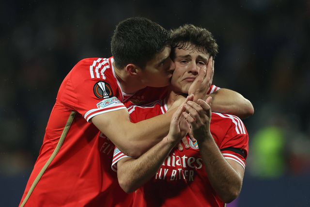 VÍDEO: a emoção de João Neves no final do jogo em Toulouse