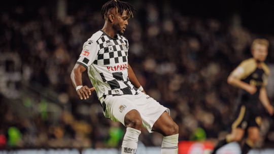 Boavista: Chidozie à espera de vez