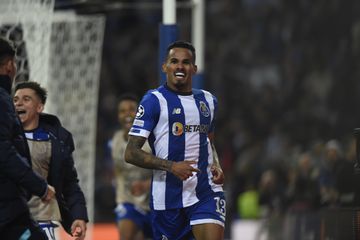 FC Porto: três dragões na equipa da semana da Champions