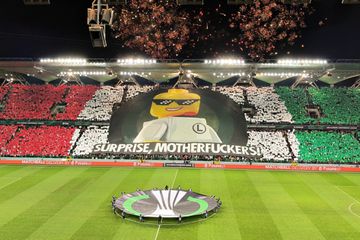 UEFA castigou ultras do Legia e a resposta foi... esclarecedora