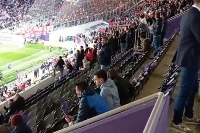 Entrada do Benfica para aquecimento