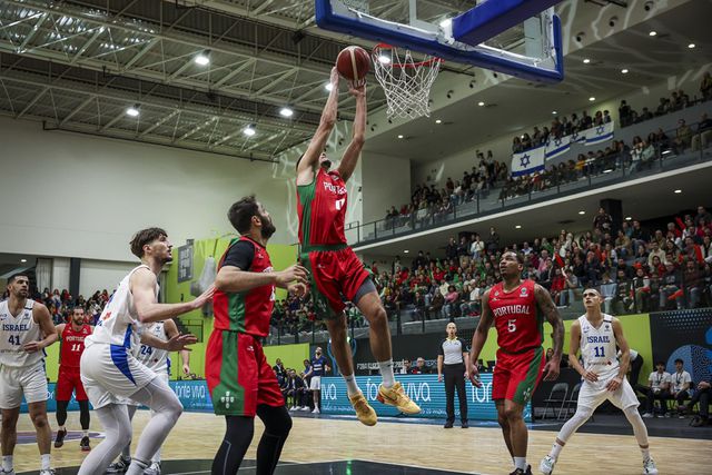 Portugal escorrega contra Israel