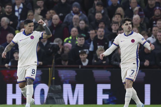 Enzo Fernández e Pedro Neto