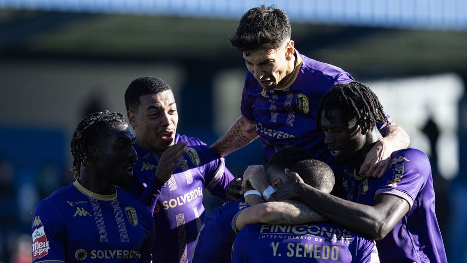 Liga 2: recital de Vivaldo a abrir e Vizela goleia em Mafra