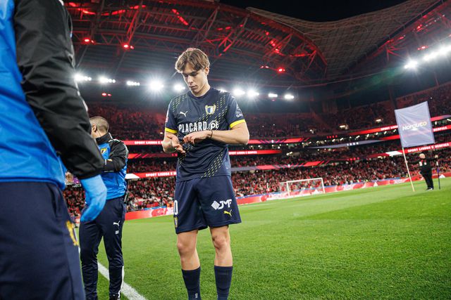 Gustavo Sá no final do encontro entre o Benfica e o Famalicão na Luz