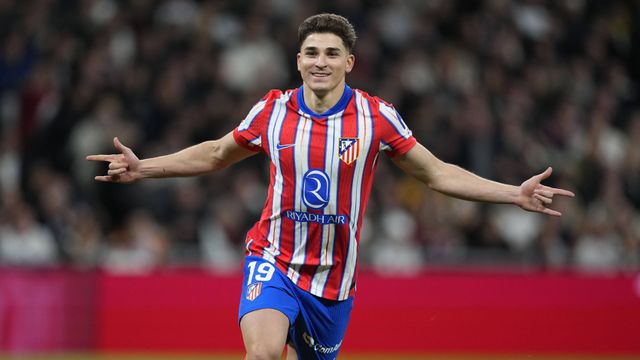 Entre carambolas, Julián Álvarez foi o mais acertado (vídeo)