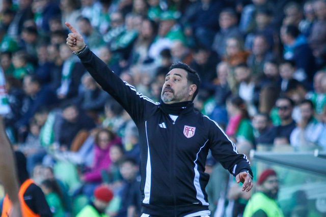 Rui Ferreira vai tentar bater o pé ao líder Sporting no campeonato