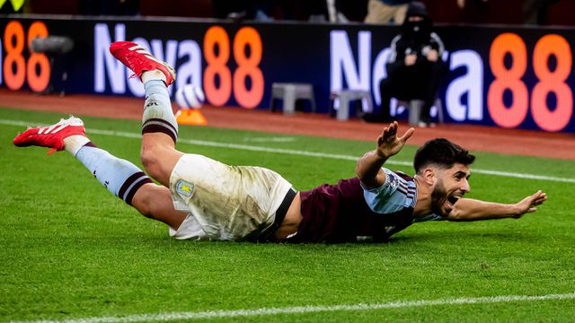 Asensio festeja golo frente ao Chelsea