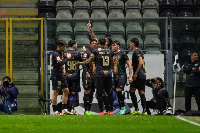 Faria realça disputa saudável pela permanência: «Há dois dias Lito Vidigal ligou a dar os parabéns»