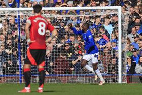 Vídeo: o golo que aumentou a vantagem do Everton frente ao United