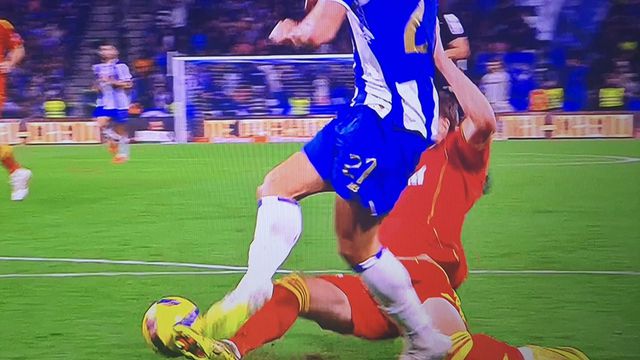 O lance polémico que não foi assinalado - Imagem SportTV