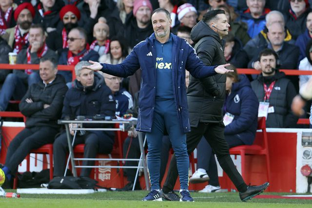 Golo aos 90'+7 trai Vítor Pereira na estreia na Premier League pelo Nottingham Forest