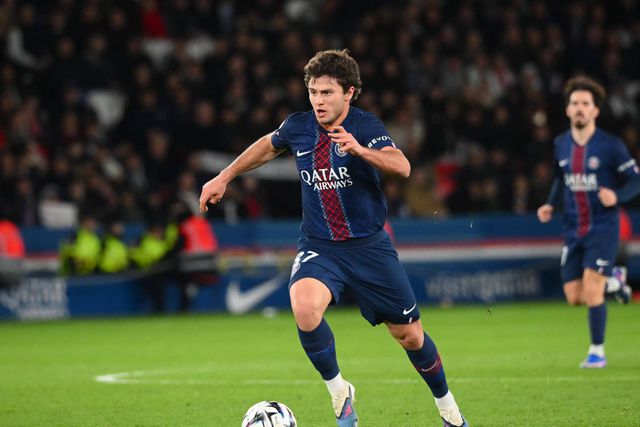 João Neves em ação frente ao Metz