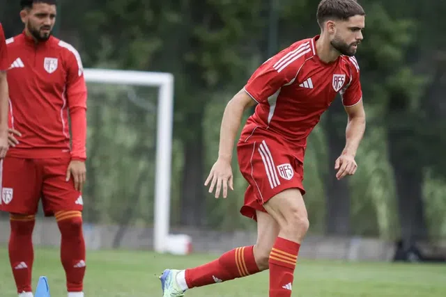 Molina voltou a competir na Luz - Foto: Aves SAD