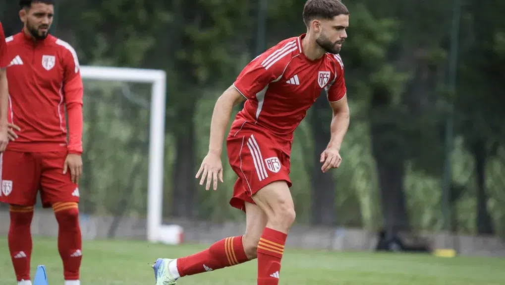 Molina voltou a competir na Luz - Foto: Aves SAD