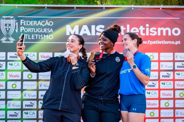 Irina Rodrigues, Liliana Cá e Inês Diogo no pódio, no Jamor      Fotografia FPA