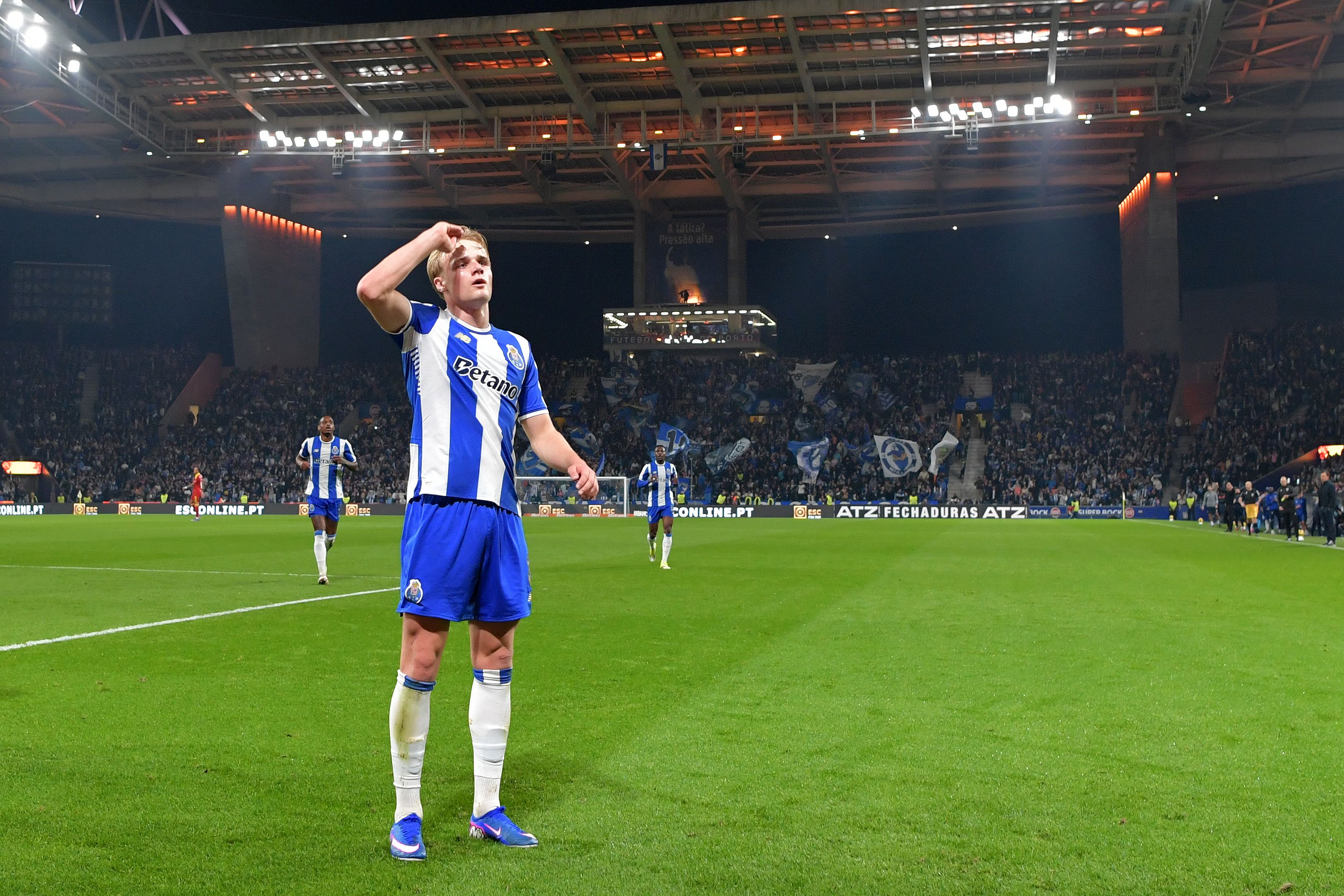 Froholdt no FC Porto-Rio Ave — Foto: Rogério Ferreira/Kapta+