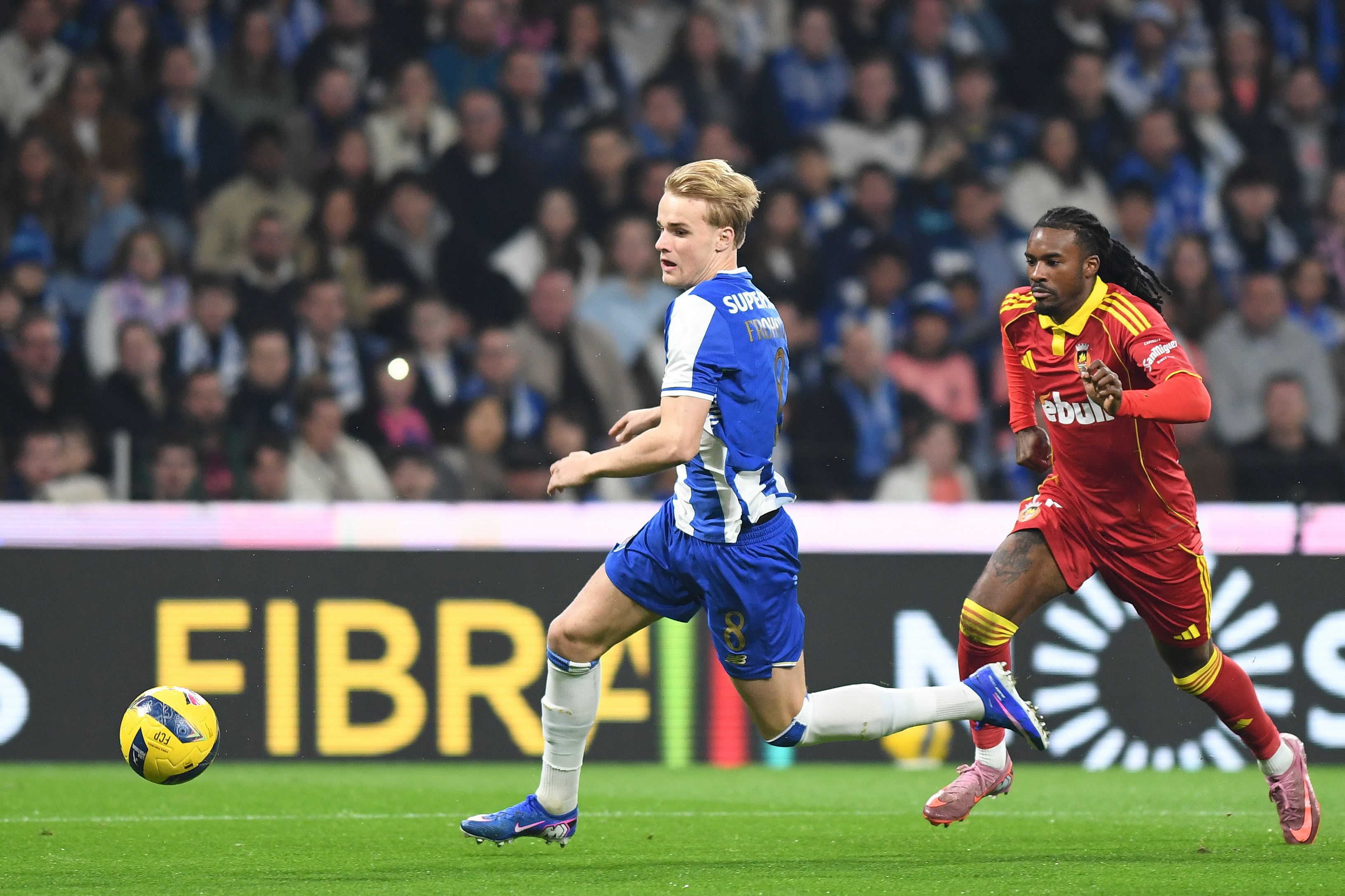 Froholdt no FC Porto-Rio Ave — Foto: Rogério Ferreira/Kapta+