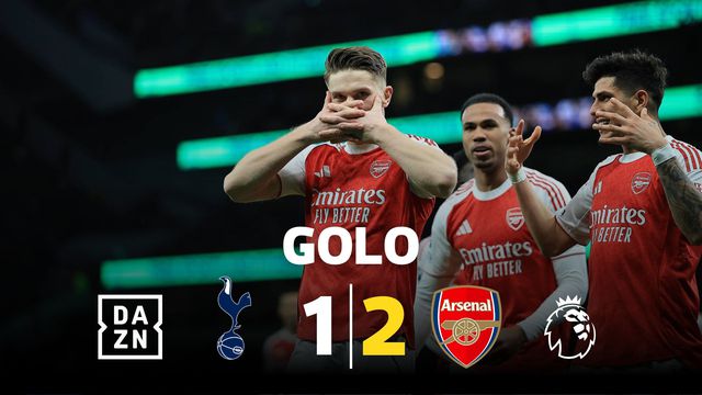 Deram-lhe espaço e Gyokeres não perdoou! Golaço e máscara no dérbi londrino