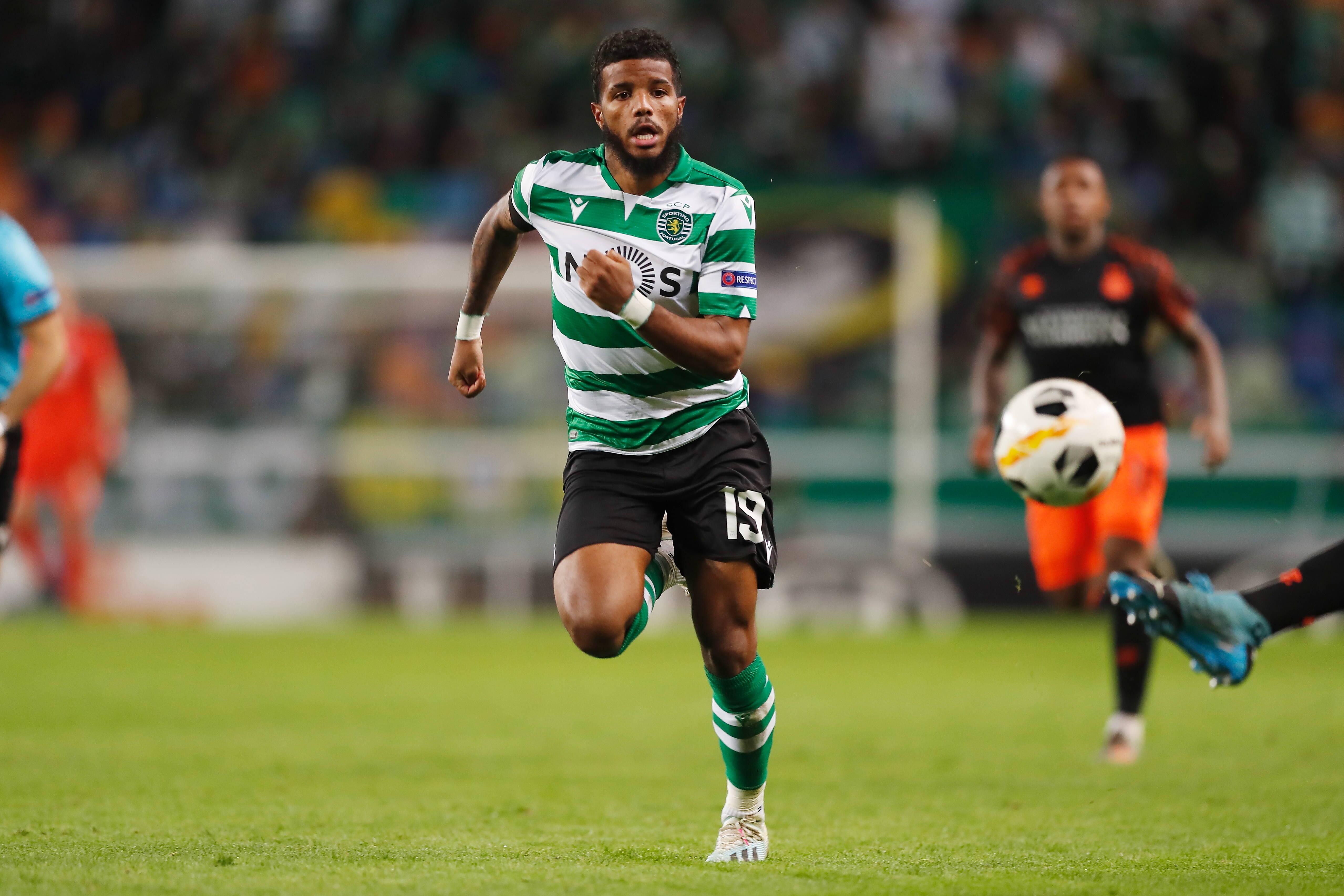 Custou €5 milhões... mas mostrou pouco (ou nada). Valentin Rosier fez 16 jogos na única temporada no Sporting e saiu no verão de 2020 sem nunca mais voltar. Foto: IMAGO
