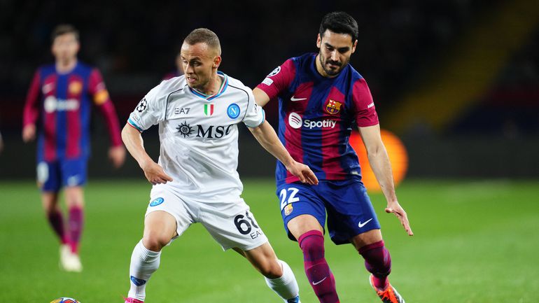 Mercado: agente de Lobotka admite conversações com Barcelona