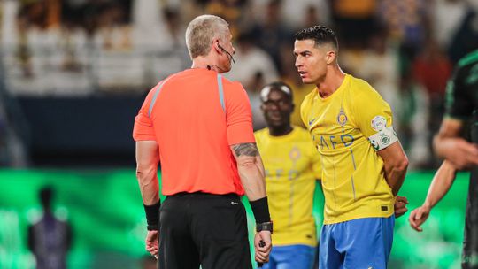 Árbitro conta o dia em que arbitrou Cristiano Ronaldo e «discutiu» com ele
