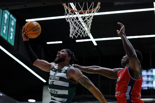 Oliveirense consegue pleno de vitórias contra Sporting