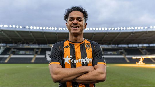 «Queria um clube onde pudesse jogar para estar feliz: o Hull não foi passo atrás»